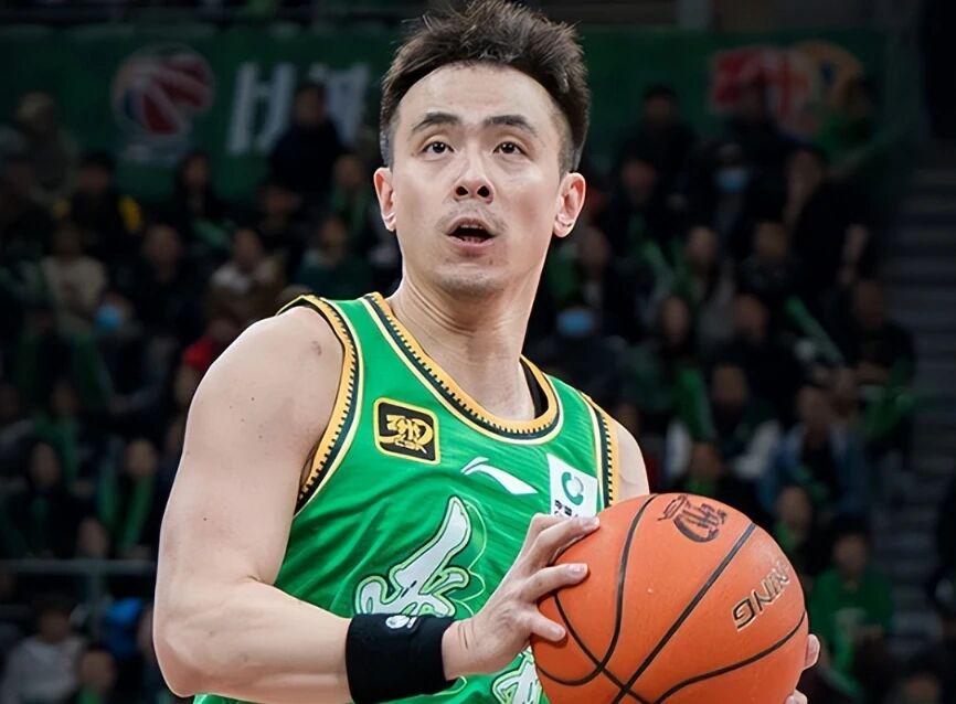 斯基拉：如果送走戴维尤文会追齐尔克泽，球员已表态愿意加盟
